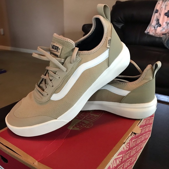 vans ultrarange size 13